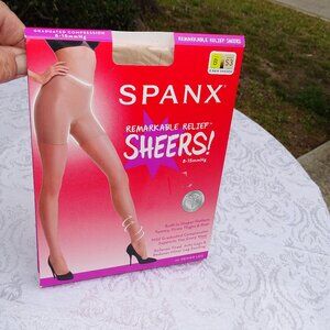 SPANX Remarkable Relief Sheers (Size B/Shade S3)